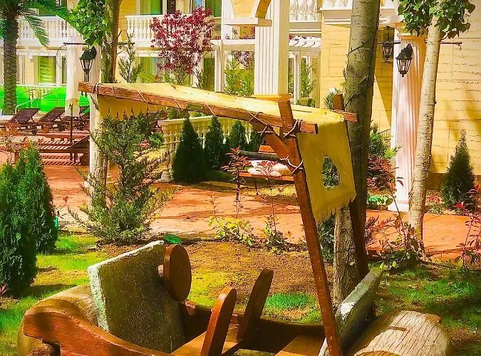 Sunny In Sweet Complex